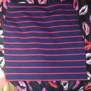 Red and black short pencil skirt